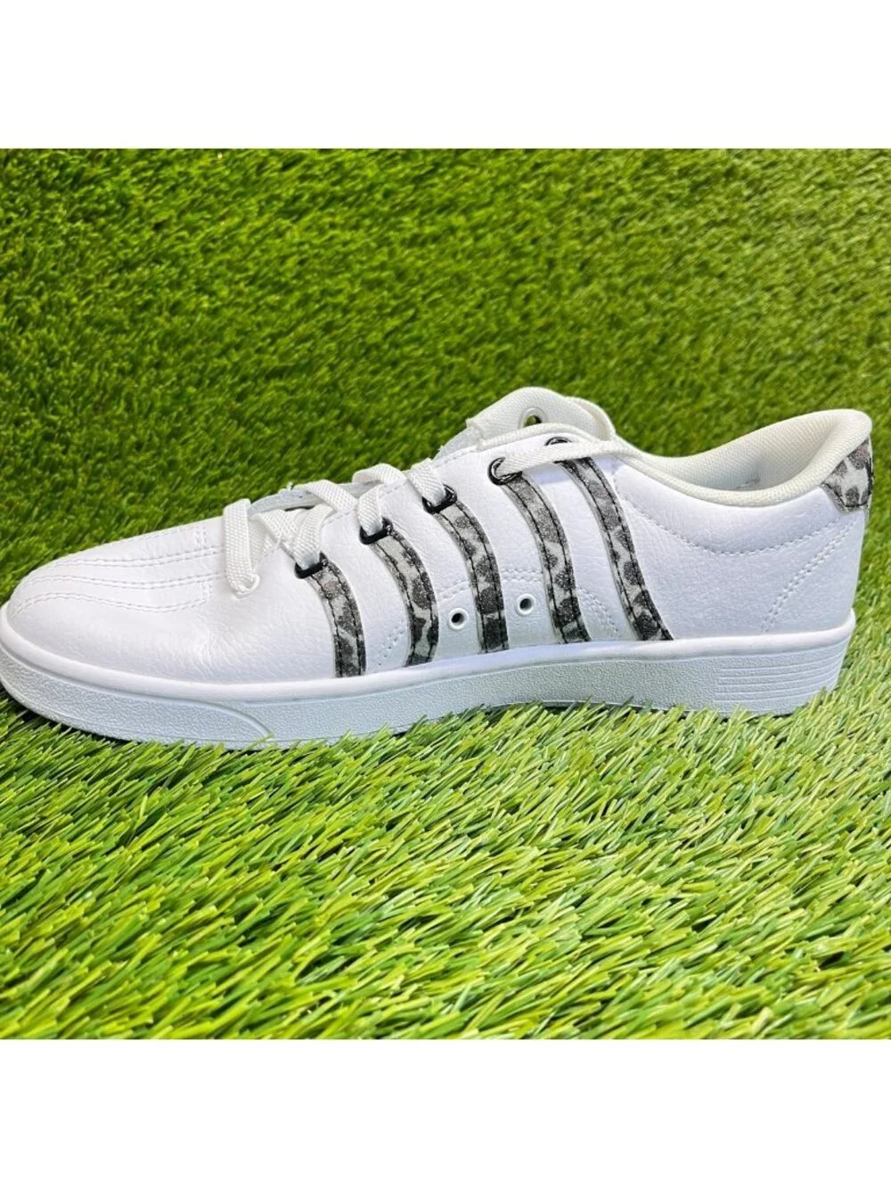 K-Swiss Court Pro II Leopard Womens Size 10 White Black Athletic Shoes Sneakers